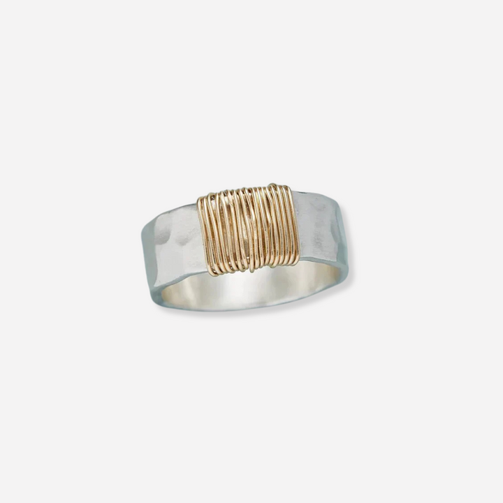 Zoe™ | Vintage Gold Wire Ring