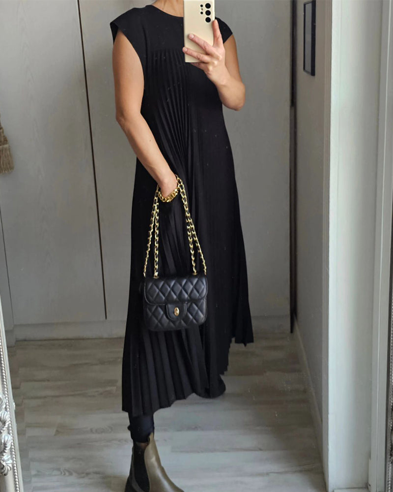 Valeria  – Pleated Dress
