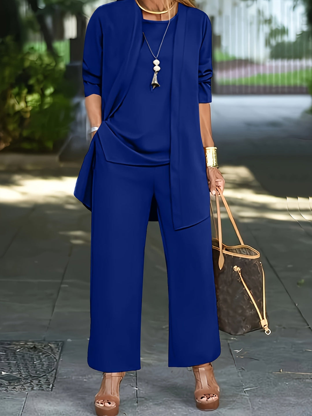 Layla™ – Chic and Stylish Three-Piece Set