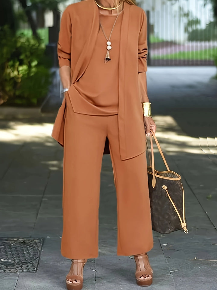 Layla™ – Chic and Stylish Three-Piece Set