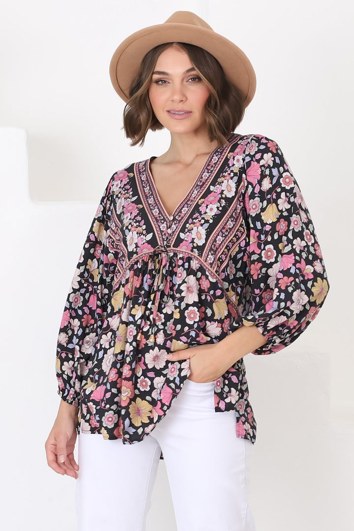 Joelle Top - V Neck High-Low Top in Anissa Print Black