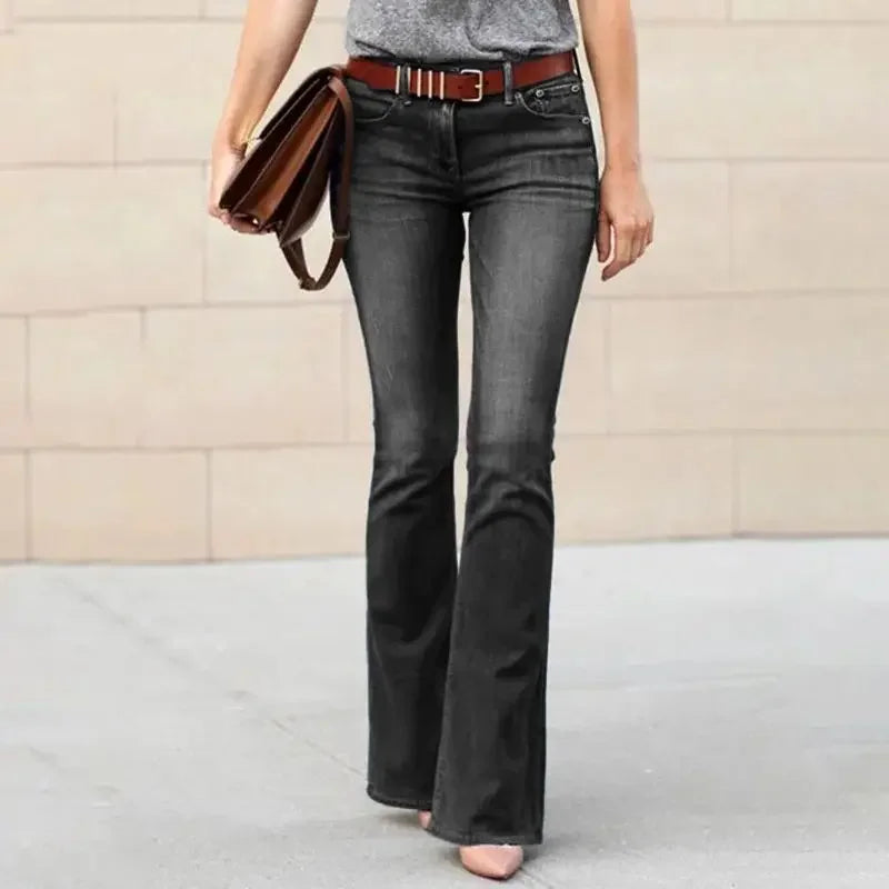Petra™ Flared-Jeans