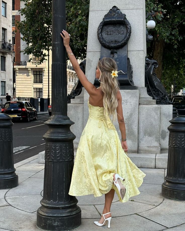 Esmee | Sleeveless Midi Dress