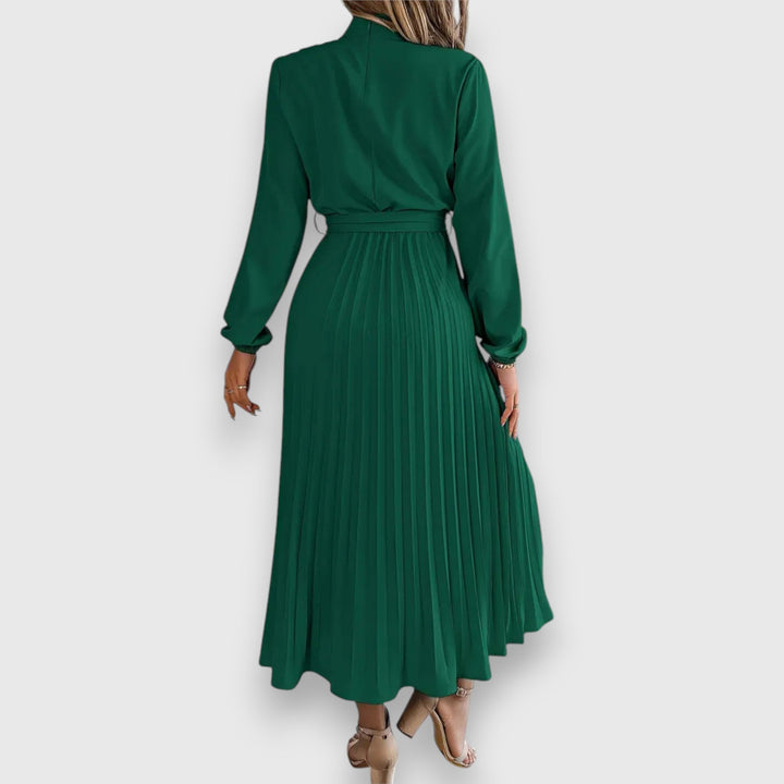 Stacey™ – A Wardrobe Essential Midi Dress