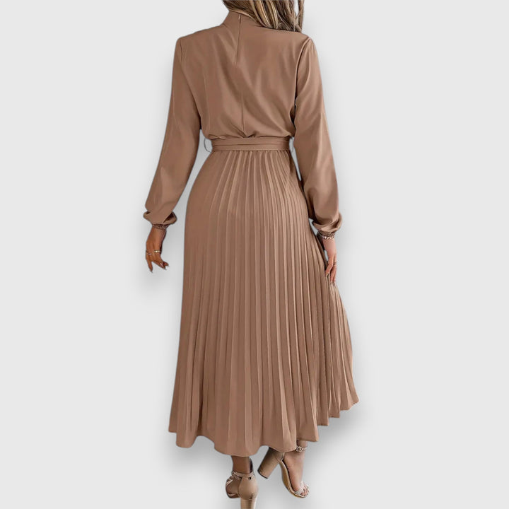 Stacey™ – A Wardrobe Essential Midi Dress