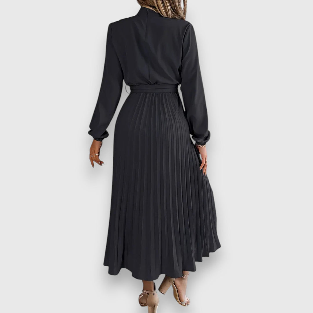 Stacey™ – A Wardrobe Essential Midi Dress