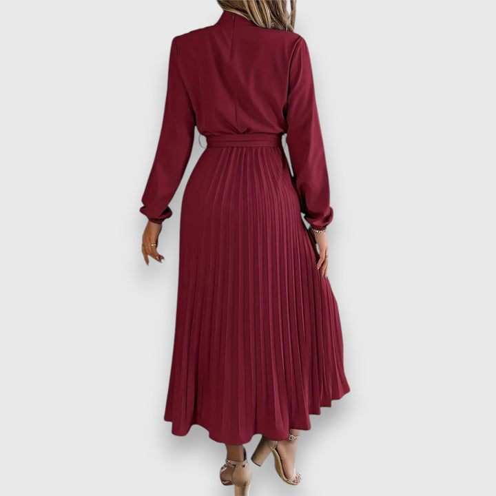 Stacey™ – A Wardrobe Essential Midi Dress
