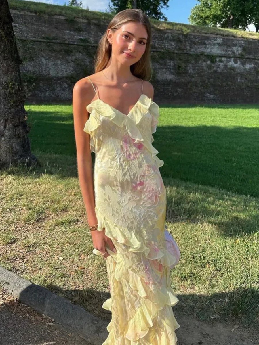Cassi | Charming Ruffle Dress